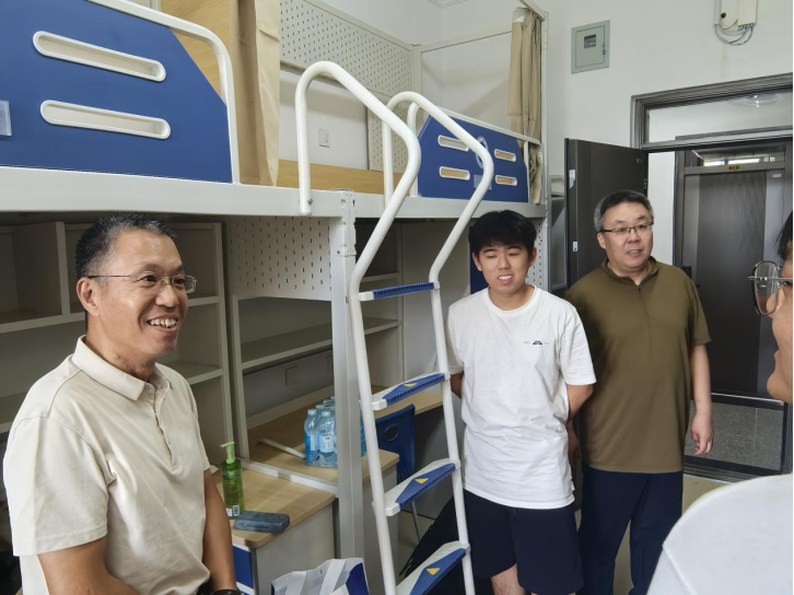 温情迎归护学子 暖心相伴启新程